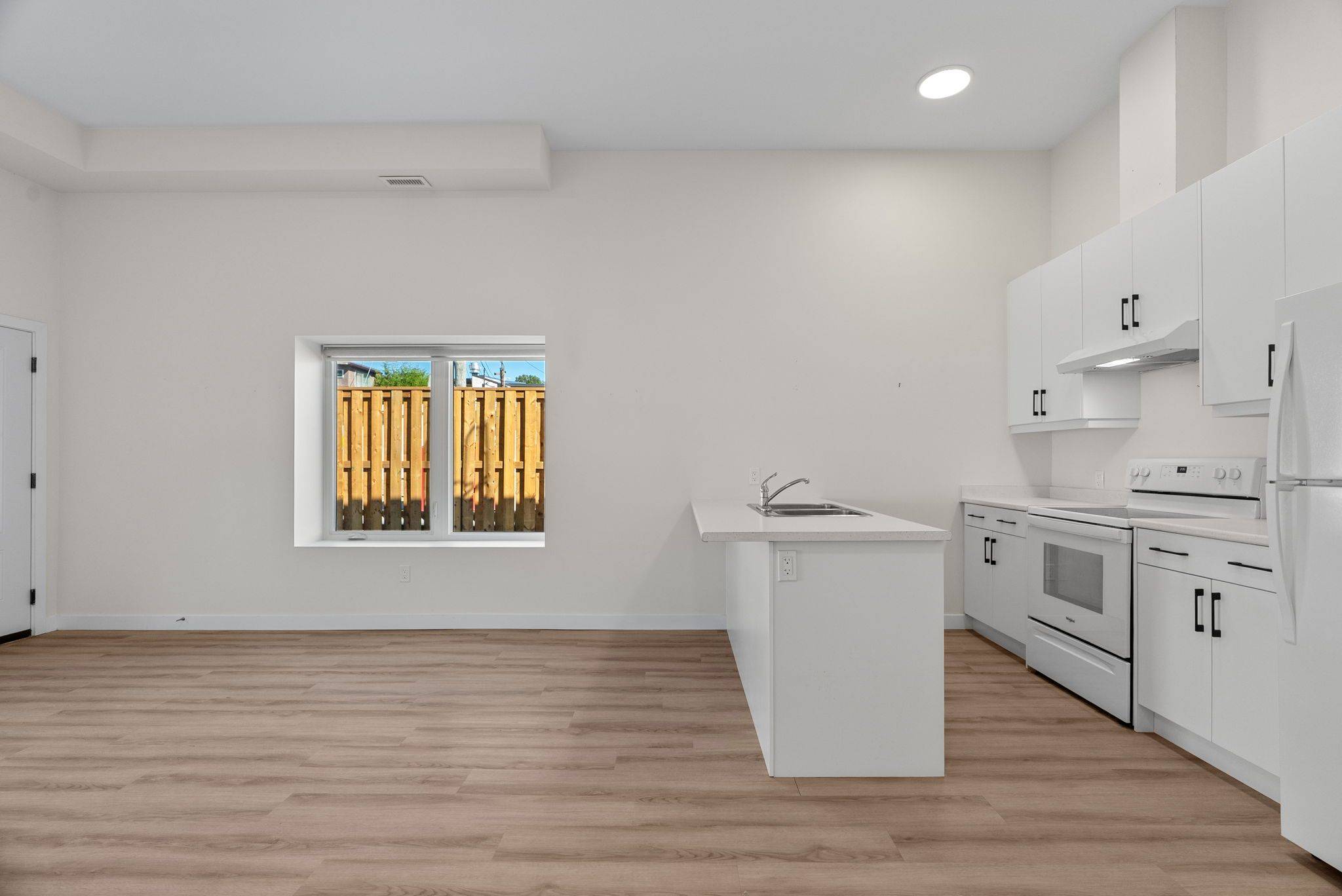 South Huron, ON N0M 1S2,370 William ST