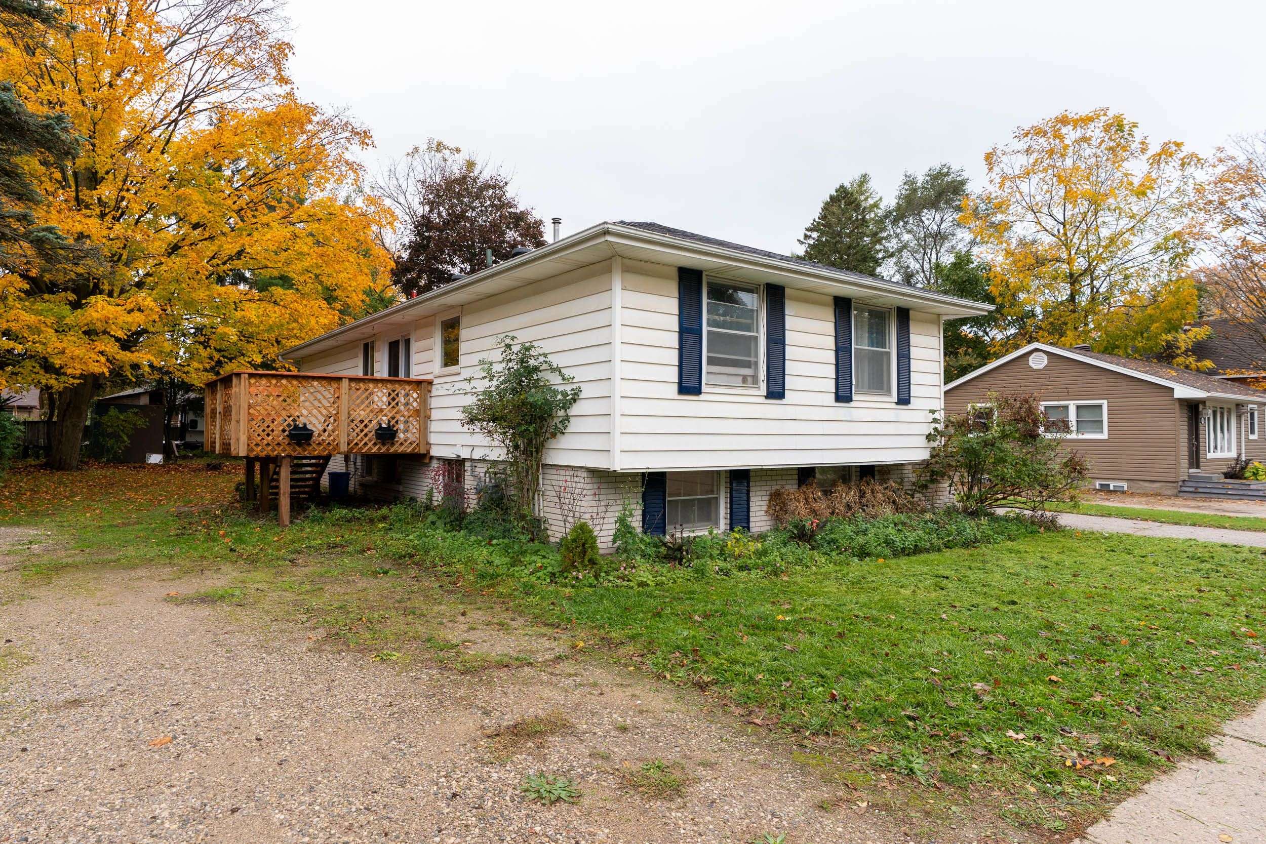 Saugeen Shores, ON N0H 2C0,698 Gustavus ST