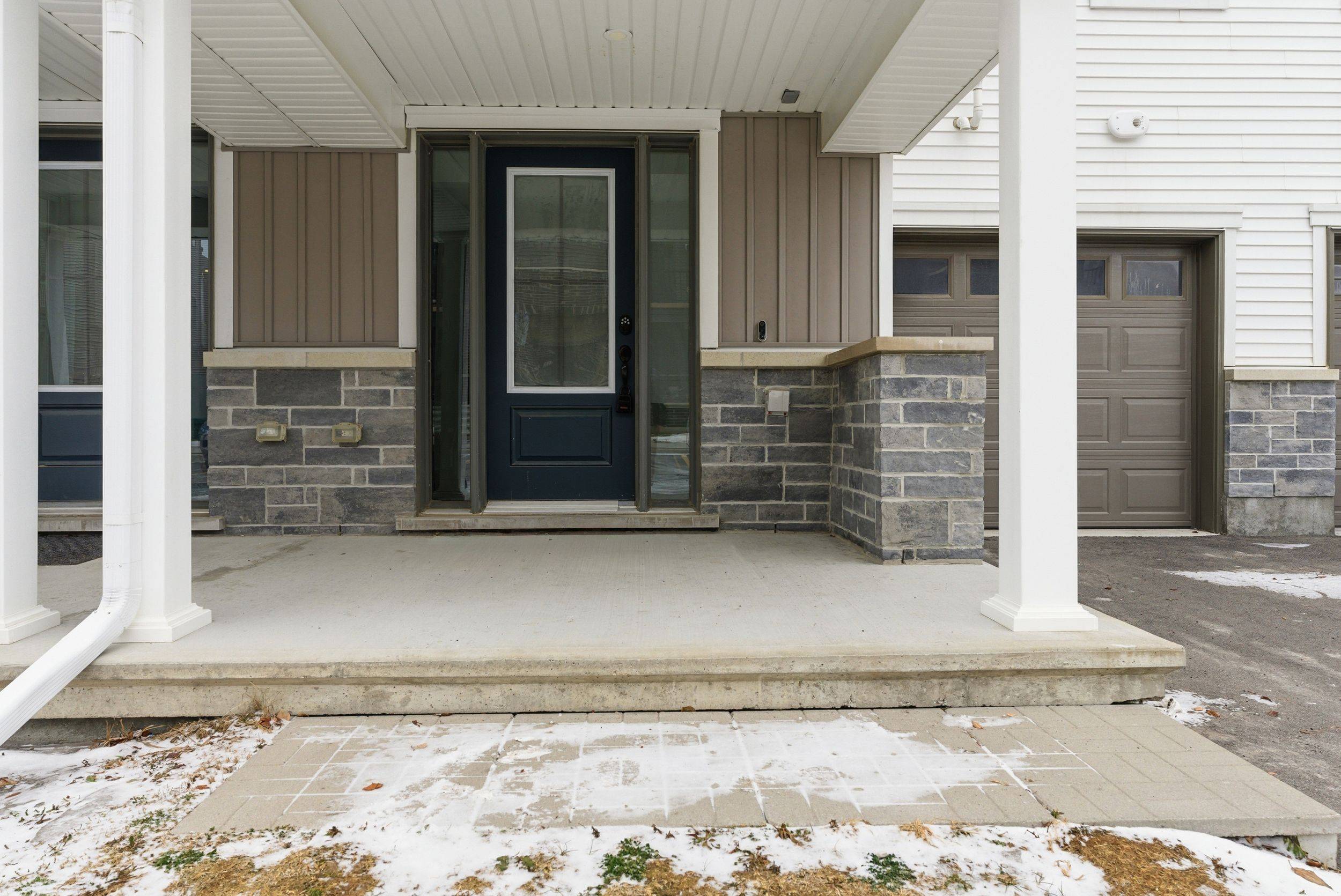 Barrhaven, ON K2J 6P5,289 Anyolite Private