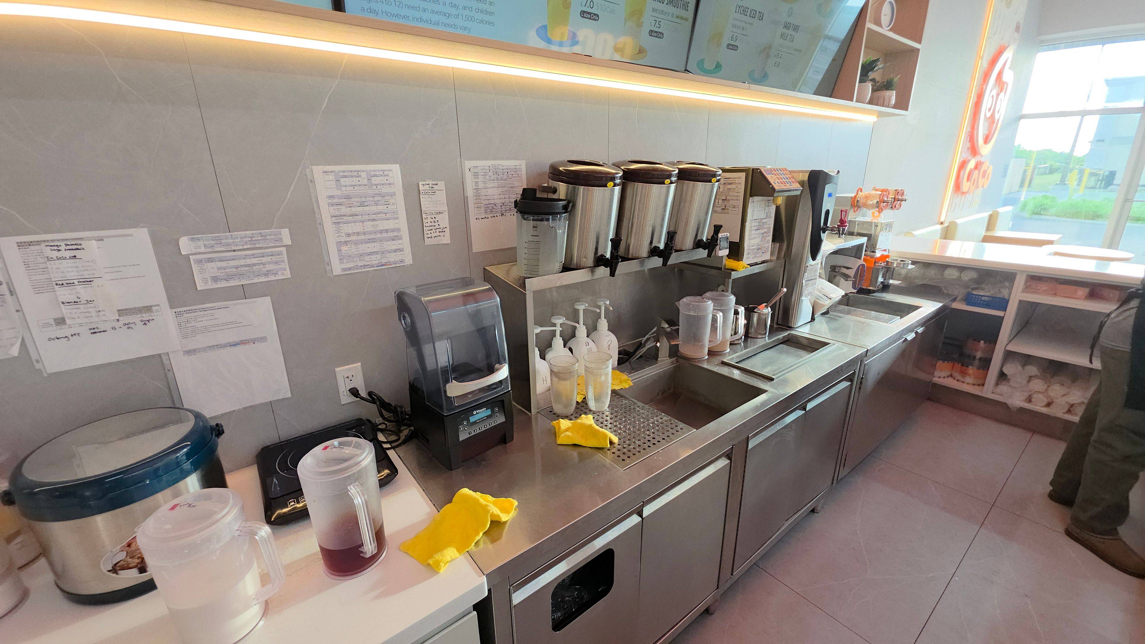 Hamilton, ON L8E 1C5,1380 South Service RD #3