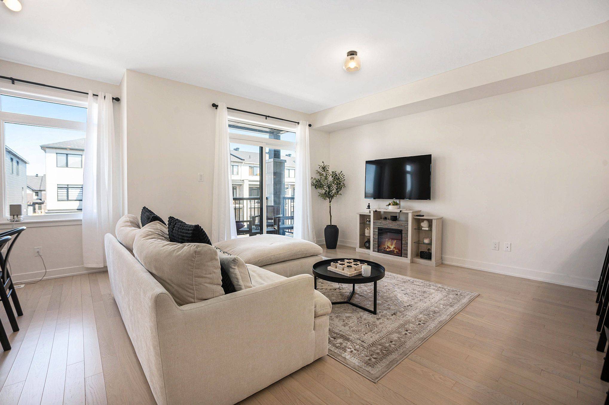 Kanata, ON K2S 2R7,58 Arinto PL