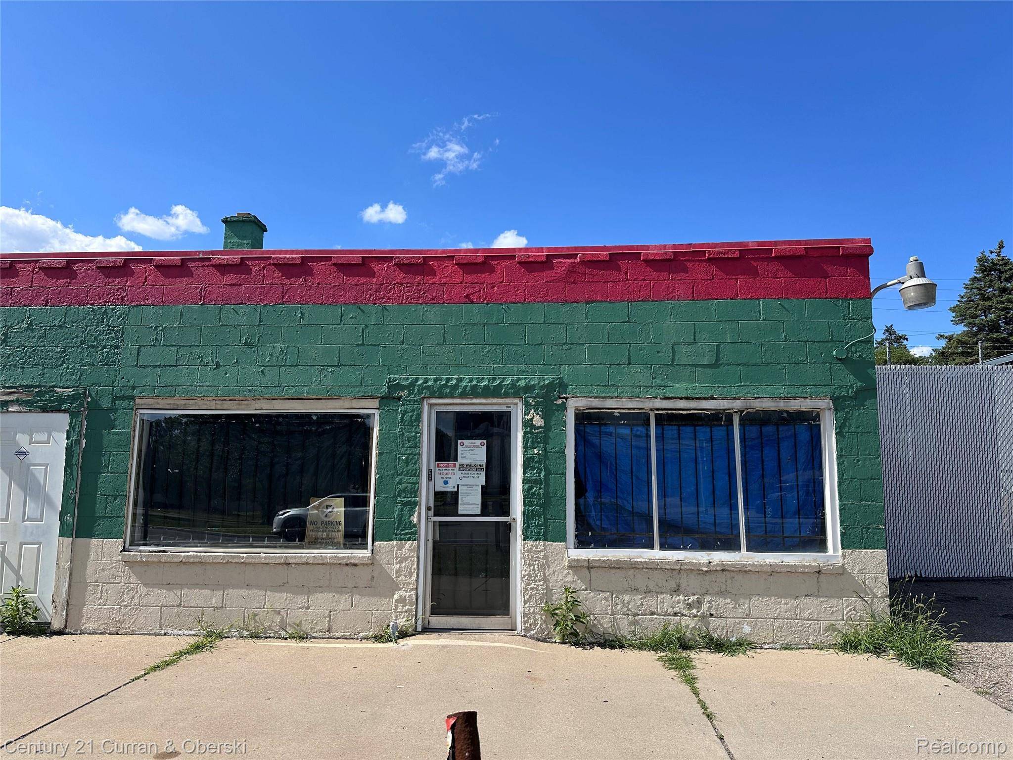 Southfield, MI 48075,20854 W 8 Mile RD