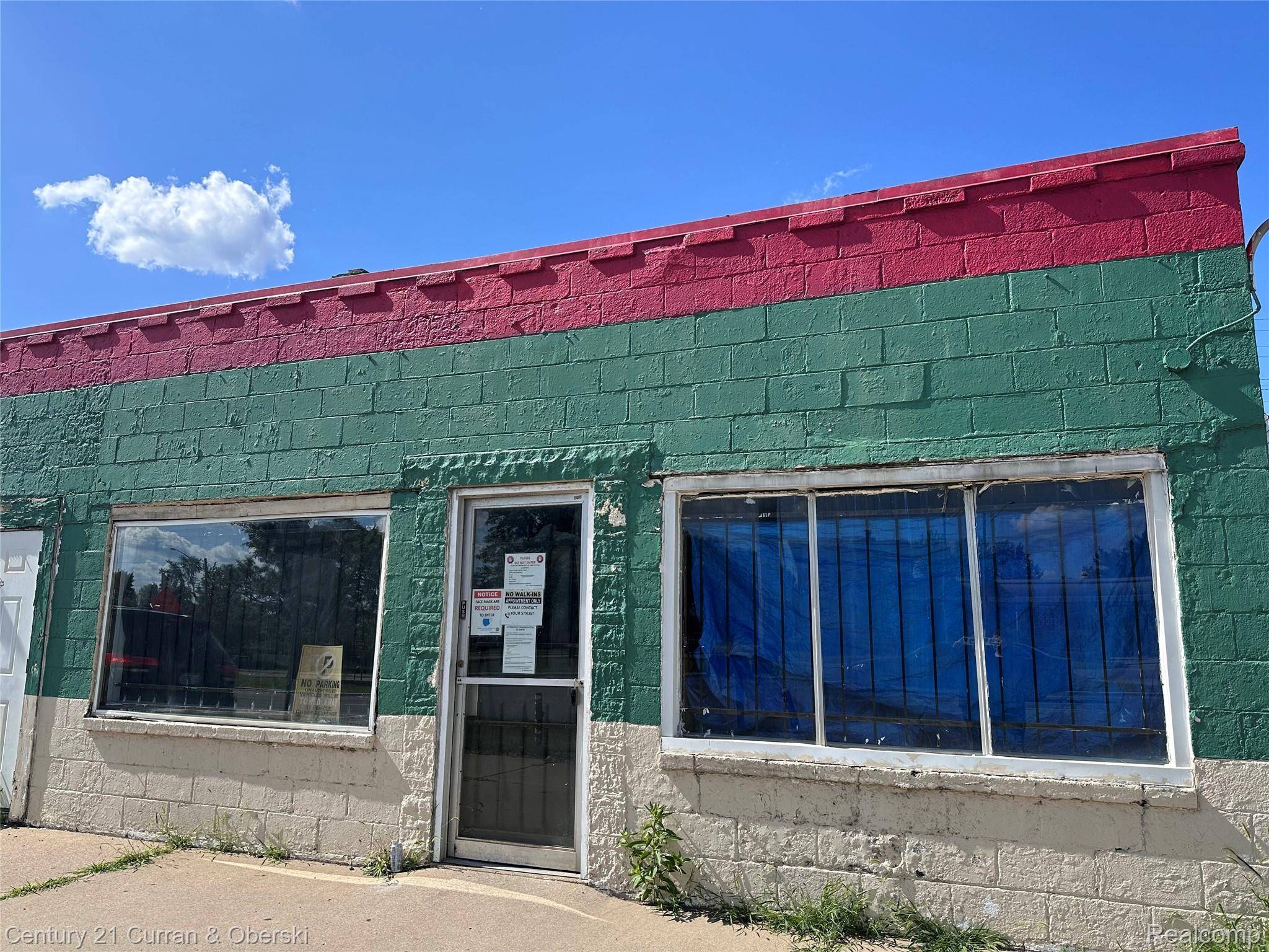 Southfield, MI 48075,20854 W 8 Mile RD