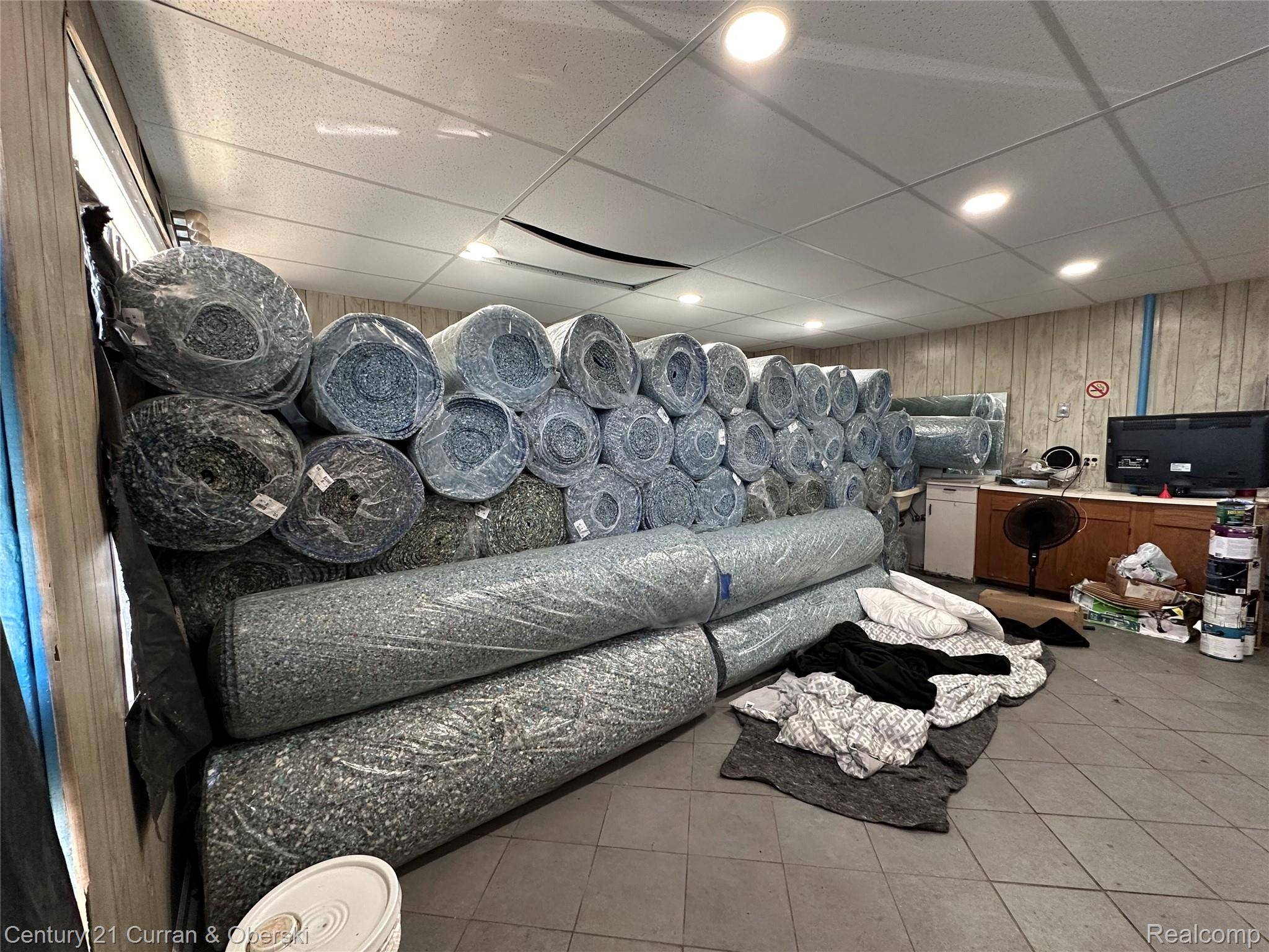 Southfield, MI 48075,20854 W 8 Mile RD