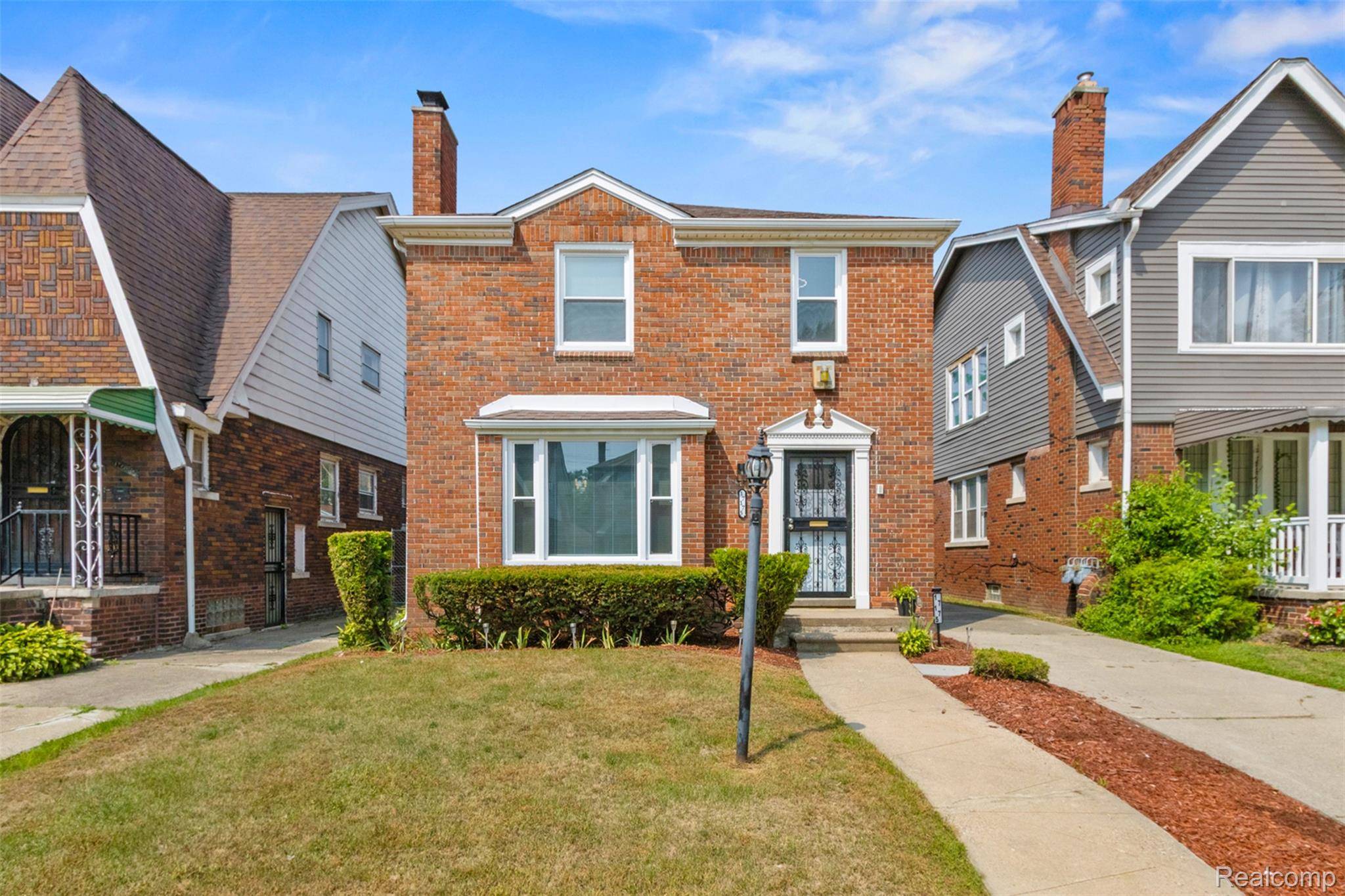 Detroit, MI 48221,17175 Greenlawn ST