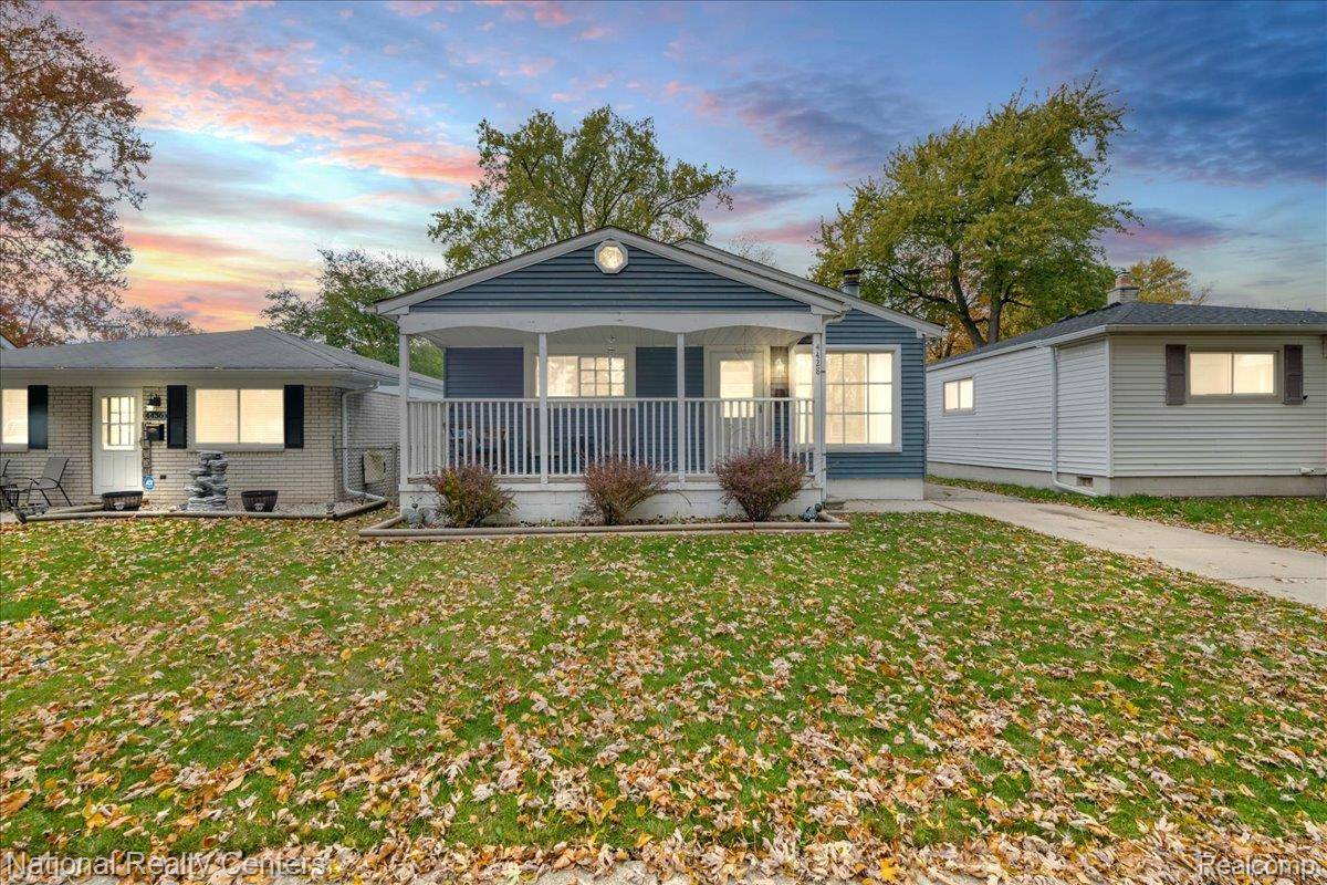 Dearborn Heights, MI 48125,4428 Bedford ST