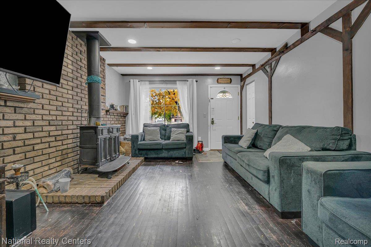 Dearborn Heights, MI 48125,4428 Bedford ST