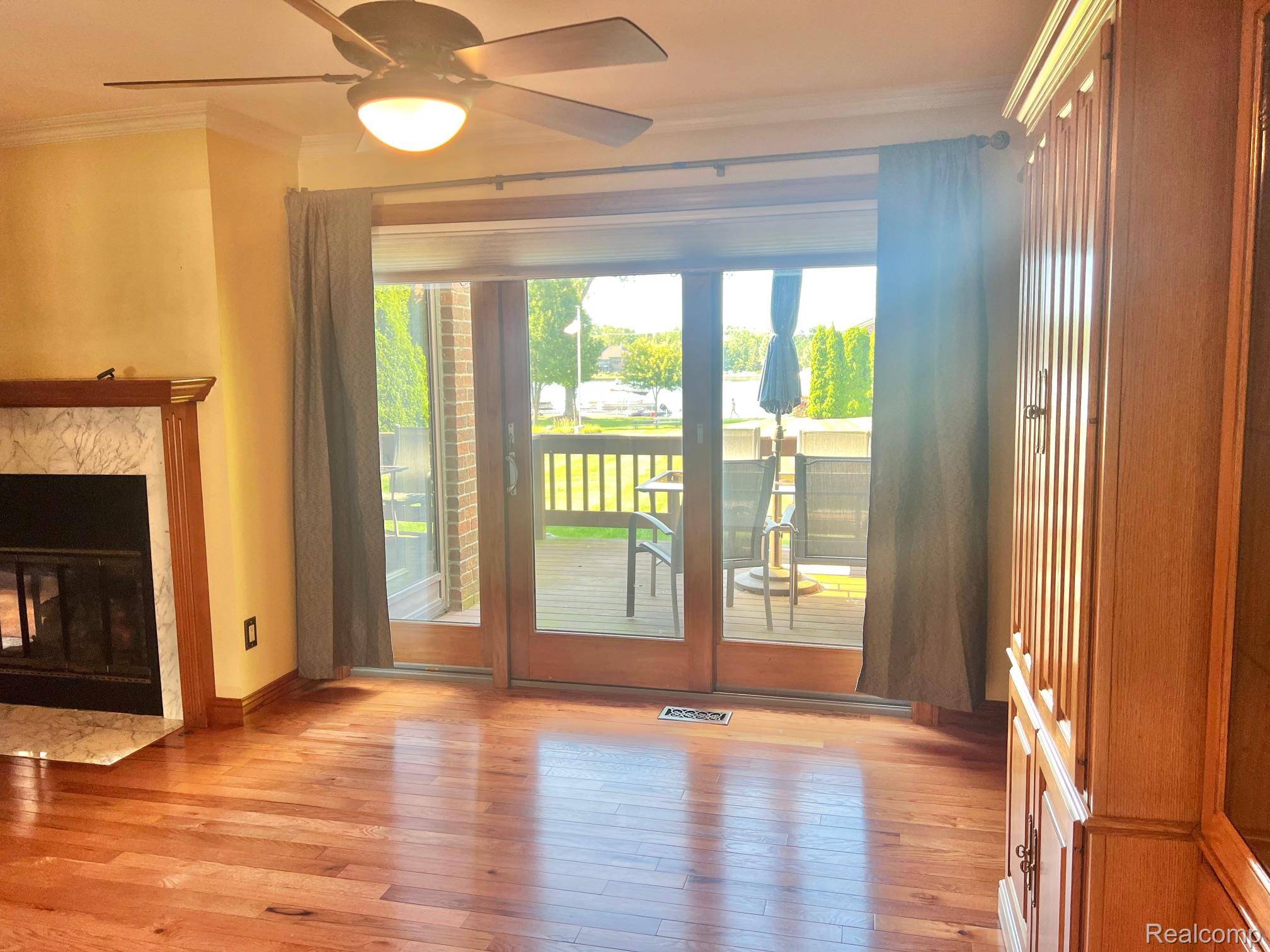 Fenton, MI 48430,2198 Bowles ST