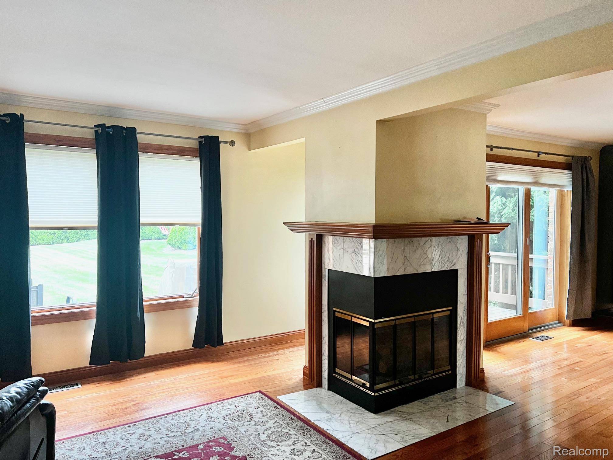 Fenton, MI 48430,2198 Bowles ST