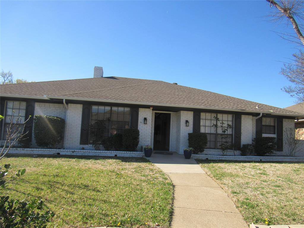 Dallas, TX 75243,9754 Amberley Drive