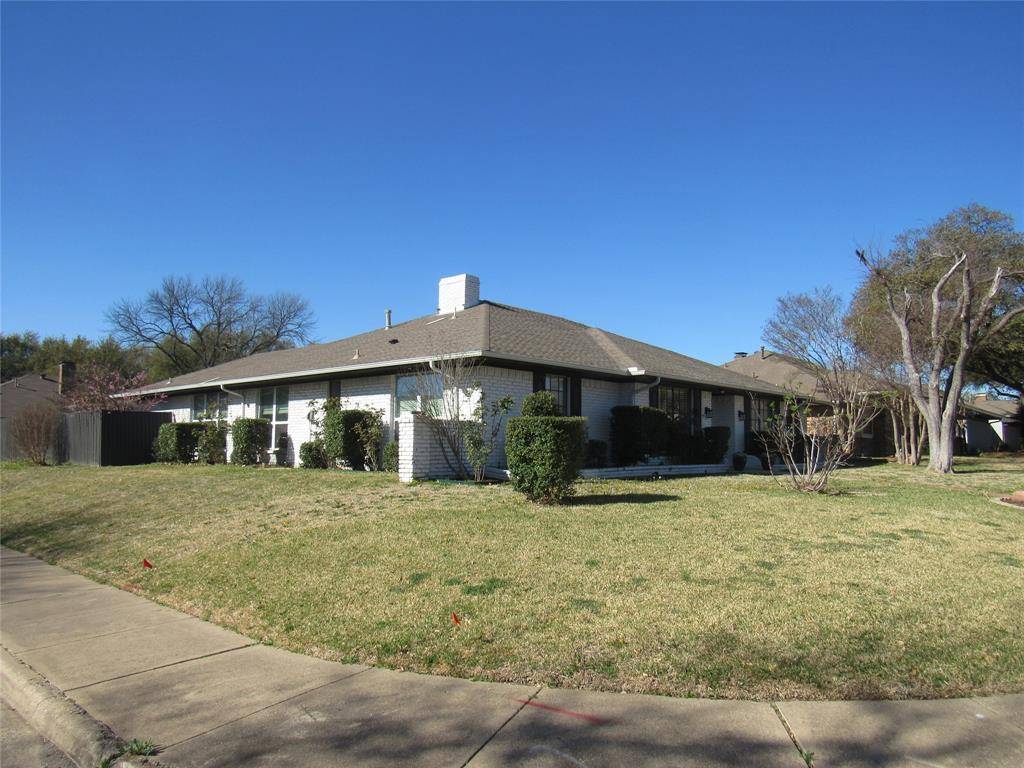 Dallas, TX 75243,9754 Amberley Drive