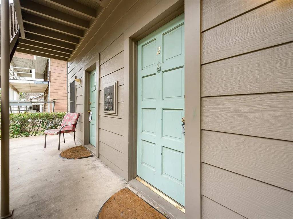 Dallas, TX 75208,202 S Willomet Drive #2