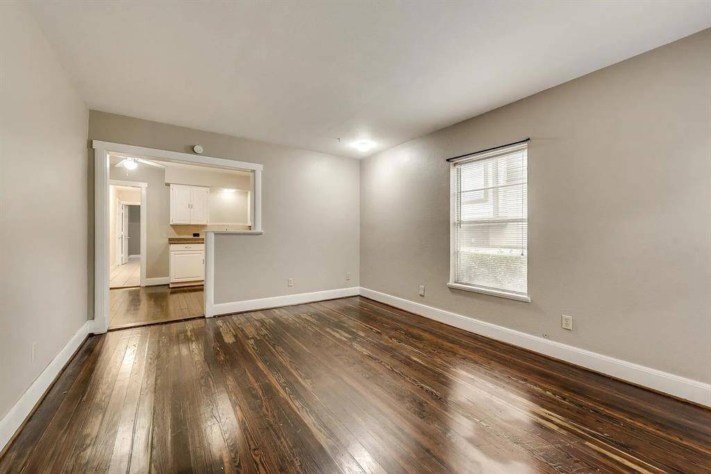 Dallas, TX 75208,202 S Willomet Drive #2