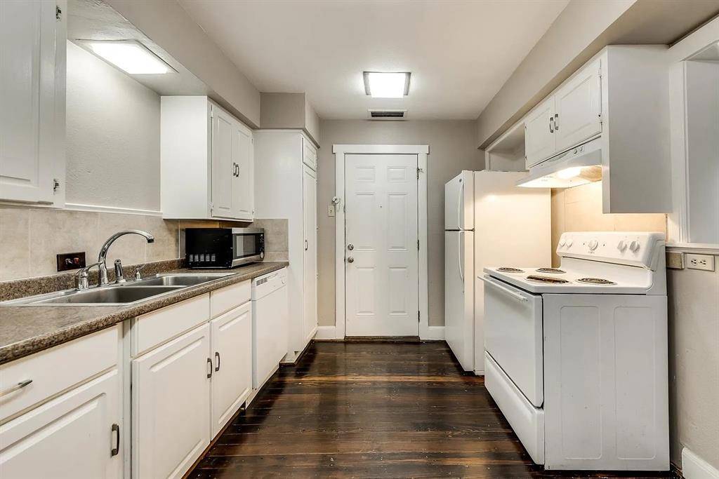 Dallas, TX 75208,202 S Willomet Drive #2