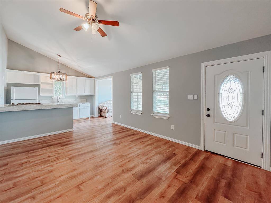 Richland, TX 76681,503 S Interstate 45 #R