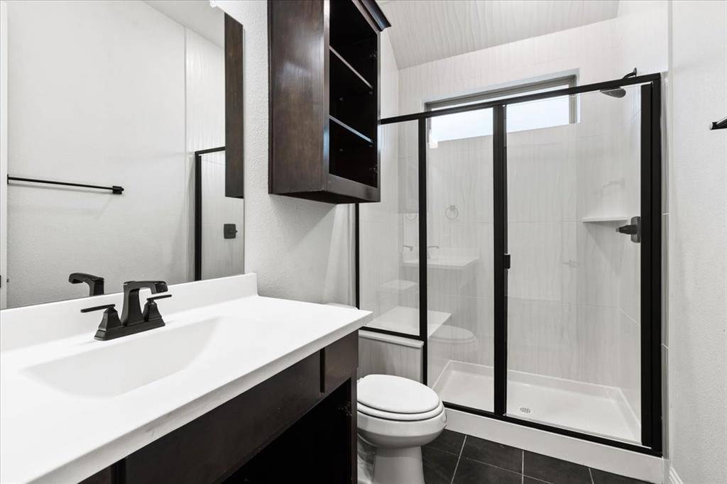 Azle, TX 76020,208 Bristol Lane