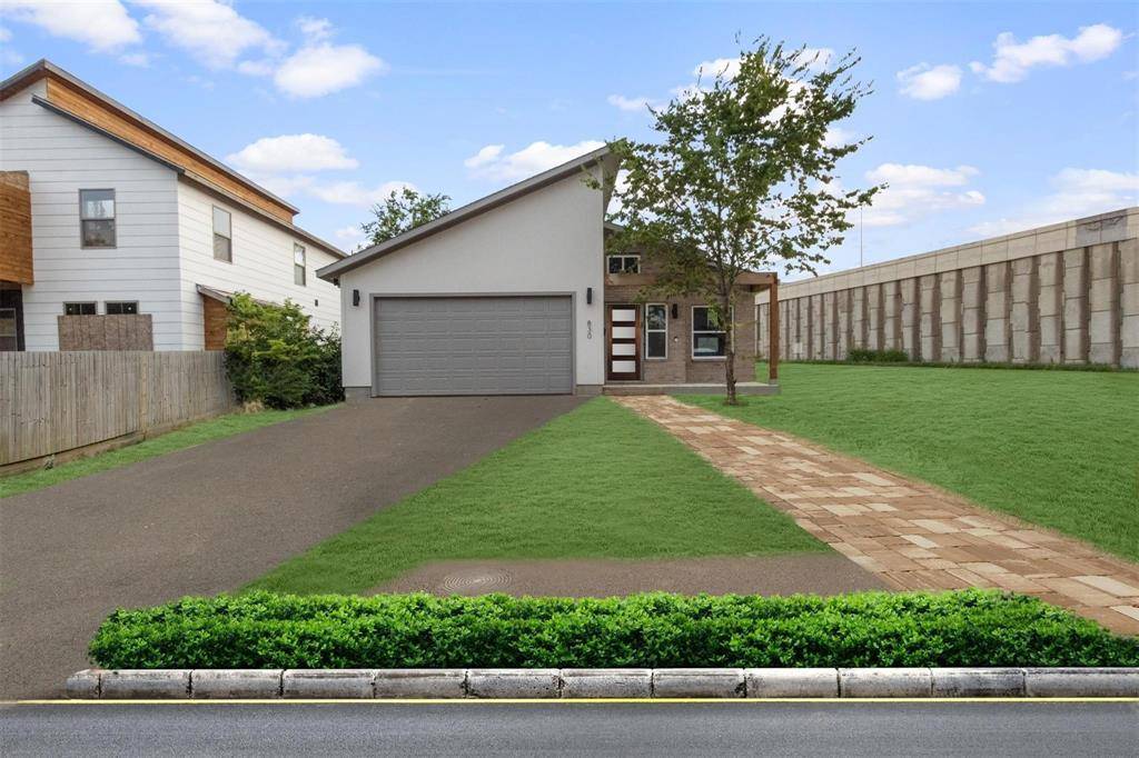 Fort Worth, TX 76104,830 E Powell Avenue