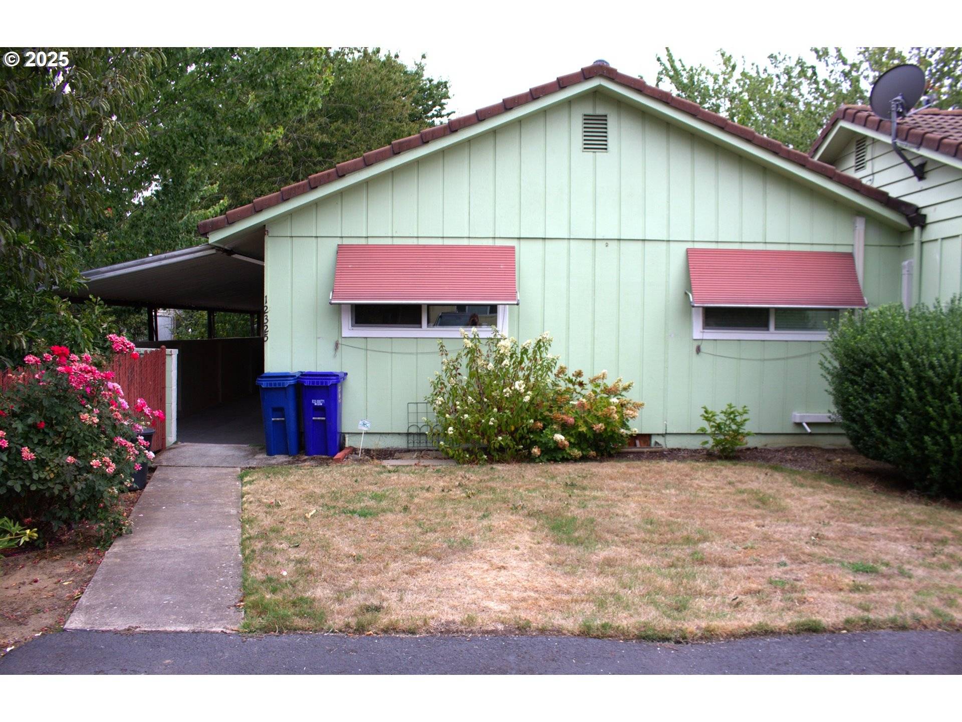 Portland, OR 97233,12325 SE MAIN ST