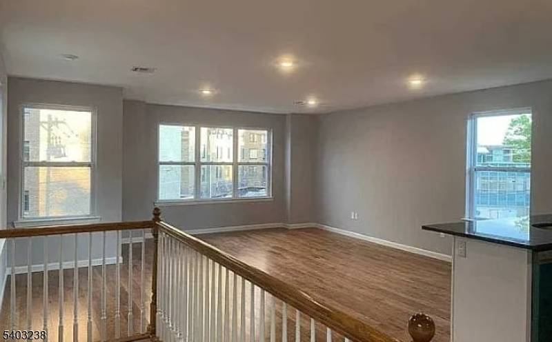 Newark City, NJ 07112,201 Schuyler Ave