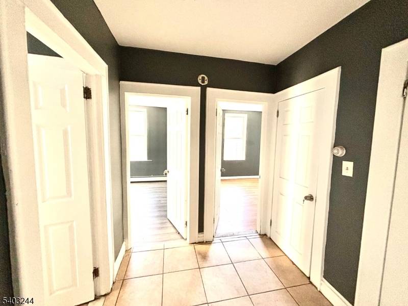 East Orange City, NJ 07018,150 Eppirt St