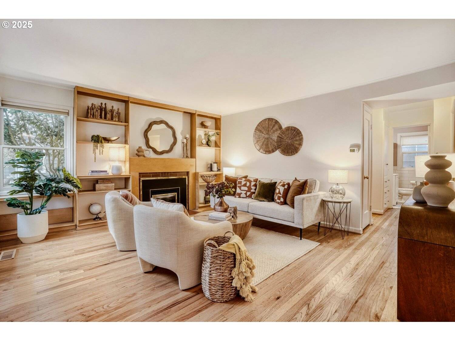 Vancouver, WA 98660,907 NW 44TH ST