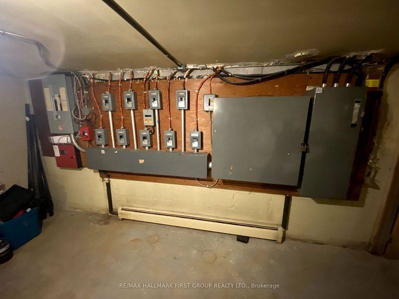 Oshawa, ON L1H 2L7,11 Fairbanks ST