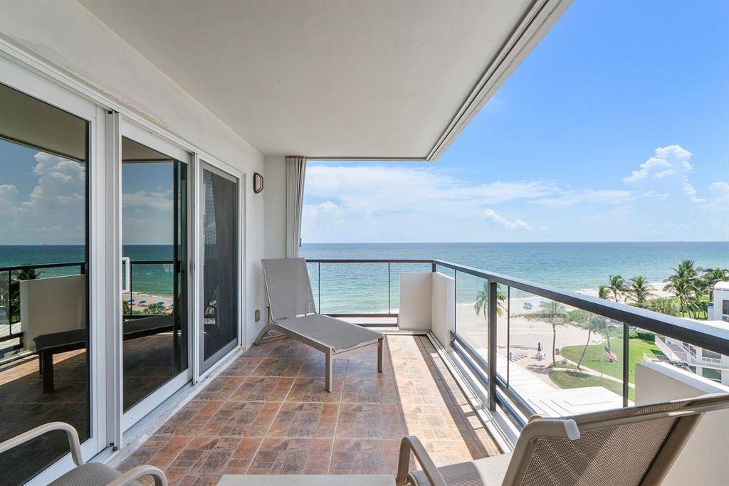 Lauderdale By The Sea, FL 33062,1500 S Ocean Blvd #706