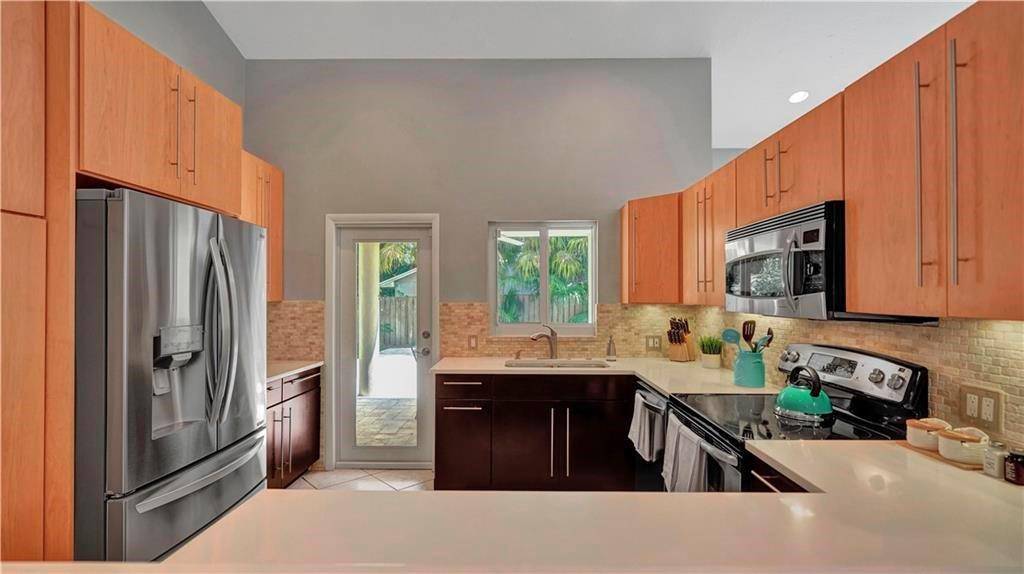 Fort Lauderdale, FL 33312,Address not disclosed