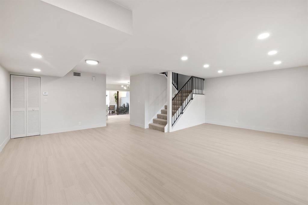 Hollywood, FL 33021,3012 Willow Ln