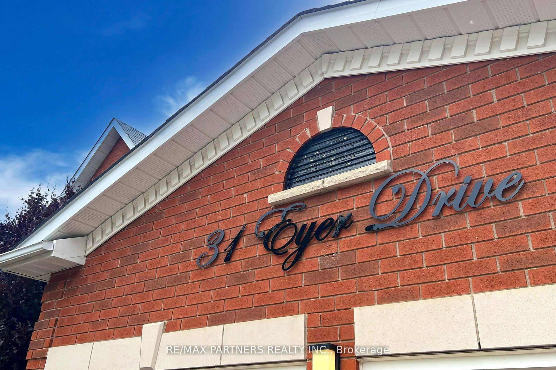 Markham, ON L6C 1T8,31 Eyer DR