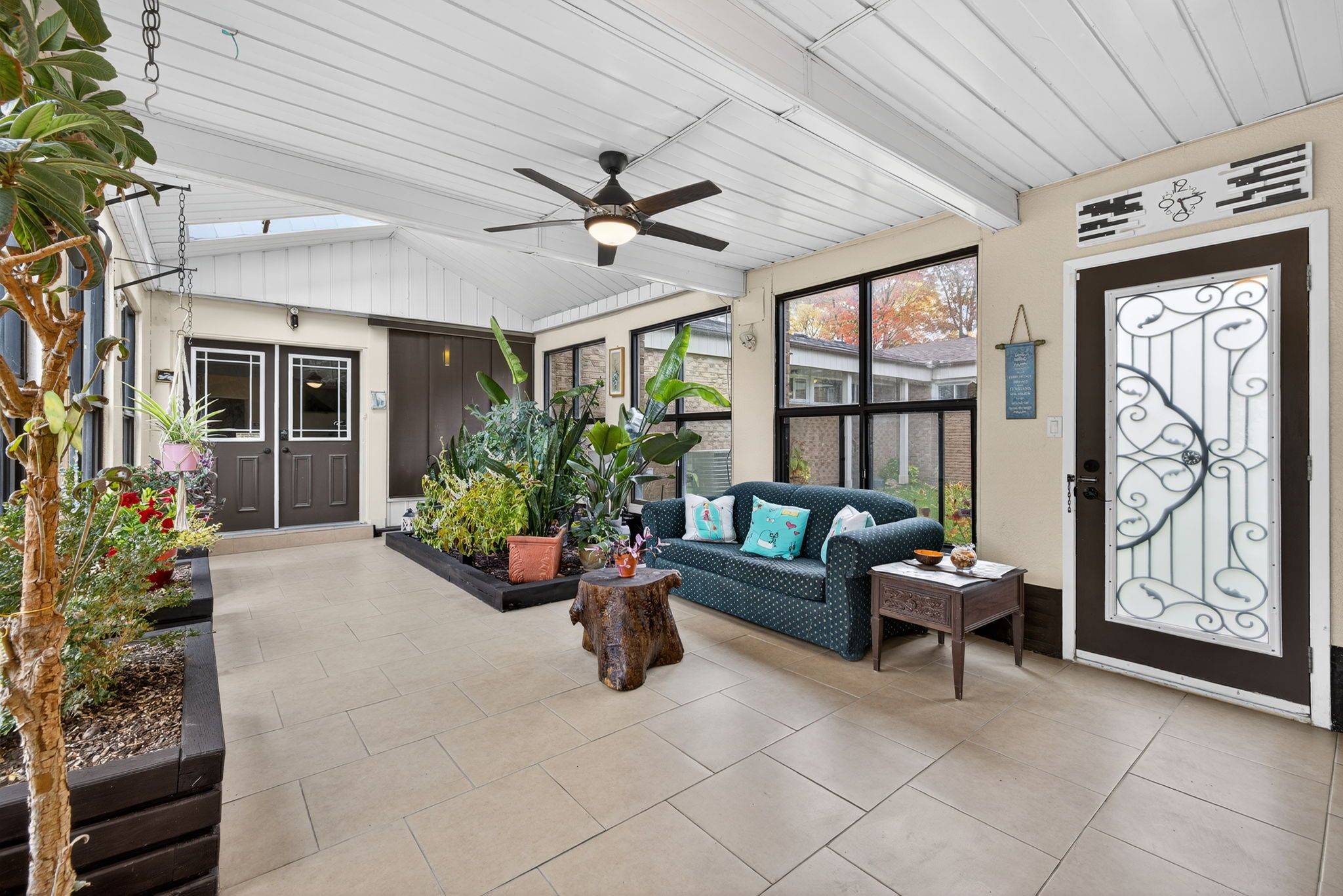 Georgina, ON L4P 0M2,39 Highfield CRES