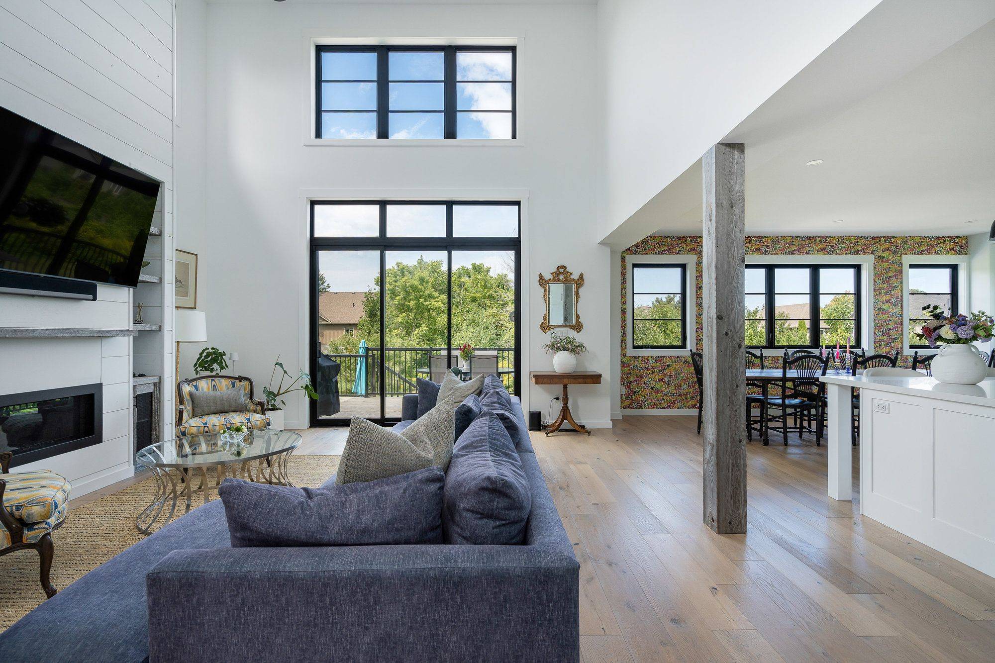 Collingwood, ON L9Y 0G7,49 Stanley ST