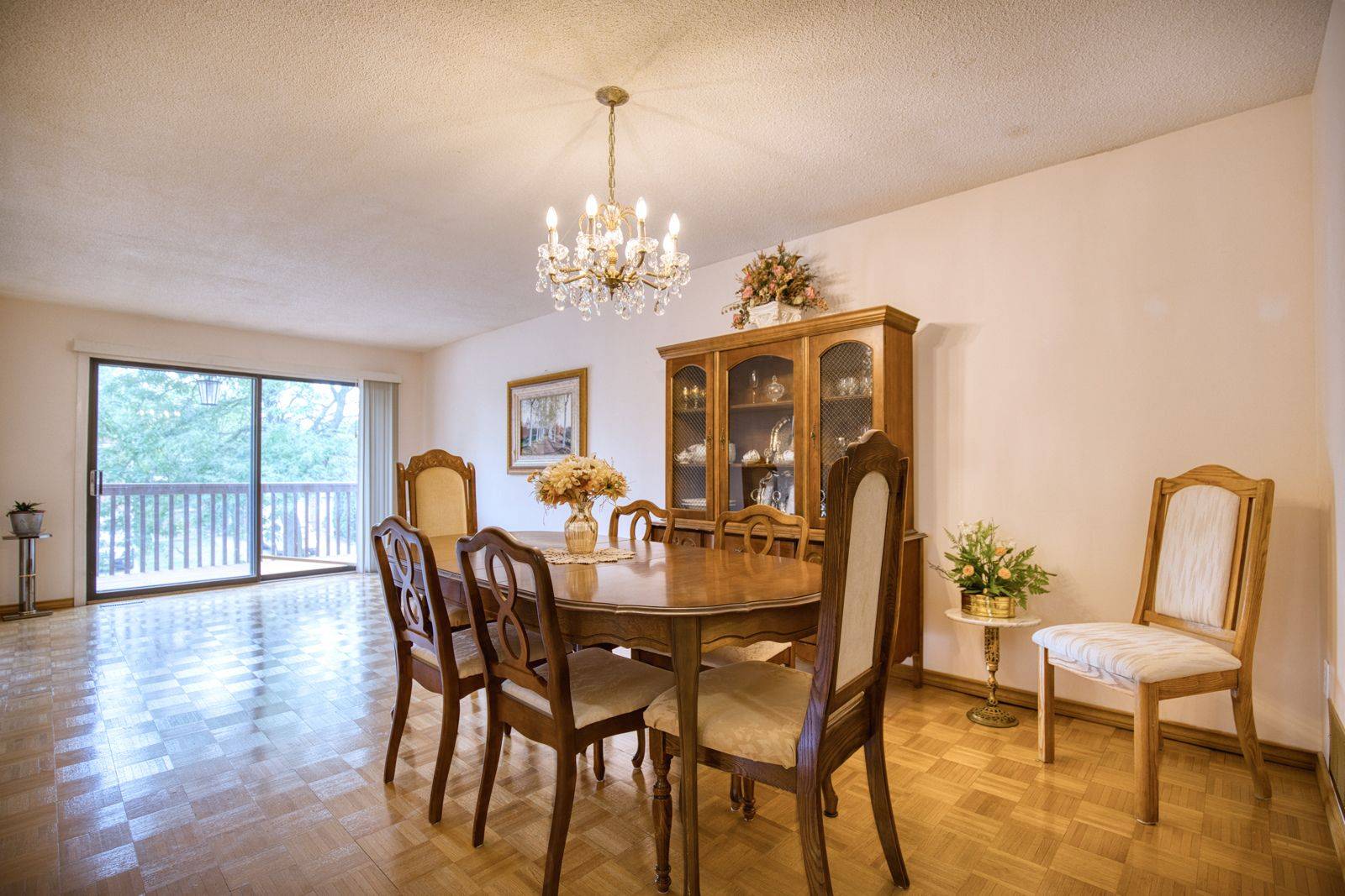 Brampton, ON L6Z 1S4,75 Lakecrest TRL