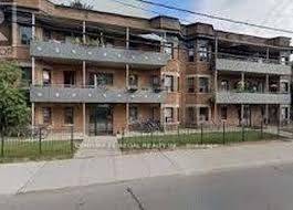 Toronto W01, ON M6K 1H5,1384 KING ST W