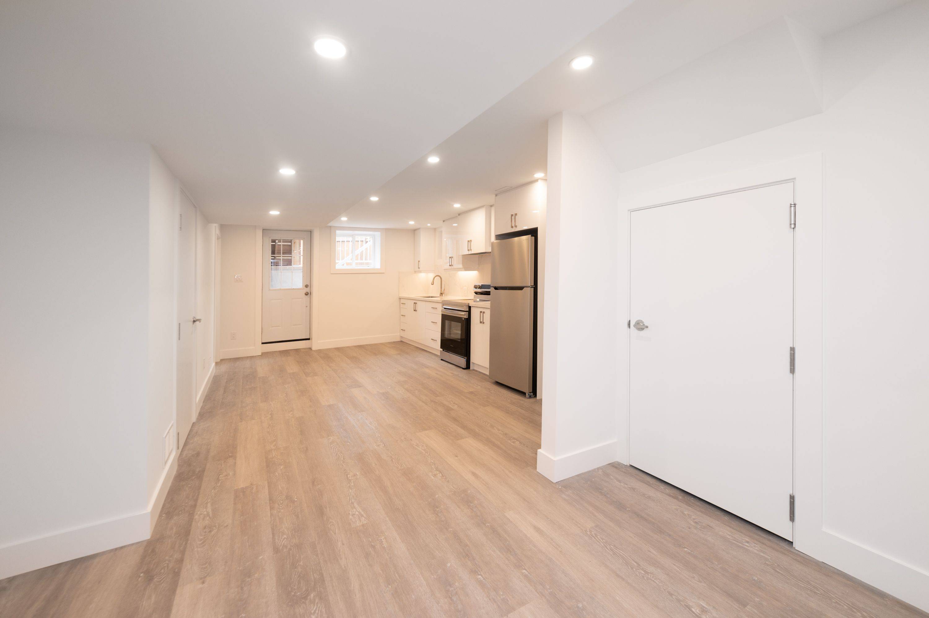 Oakville, ON L6M 0V8,296 Sixteen Mile DR #Basement