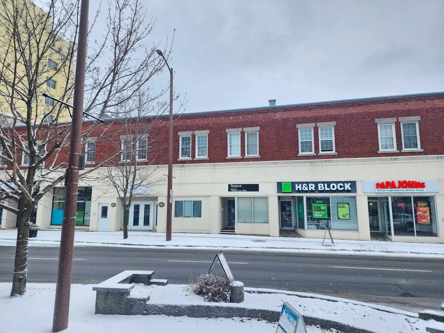 Cornwall, ON K6J 3P8,220 Pitt ST