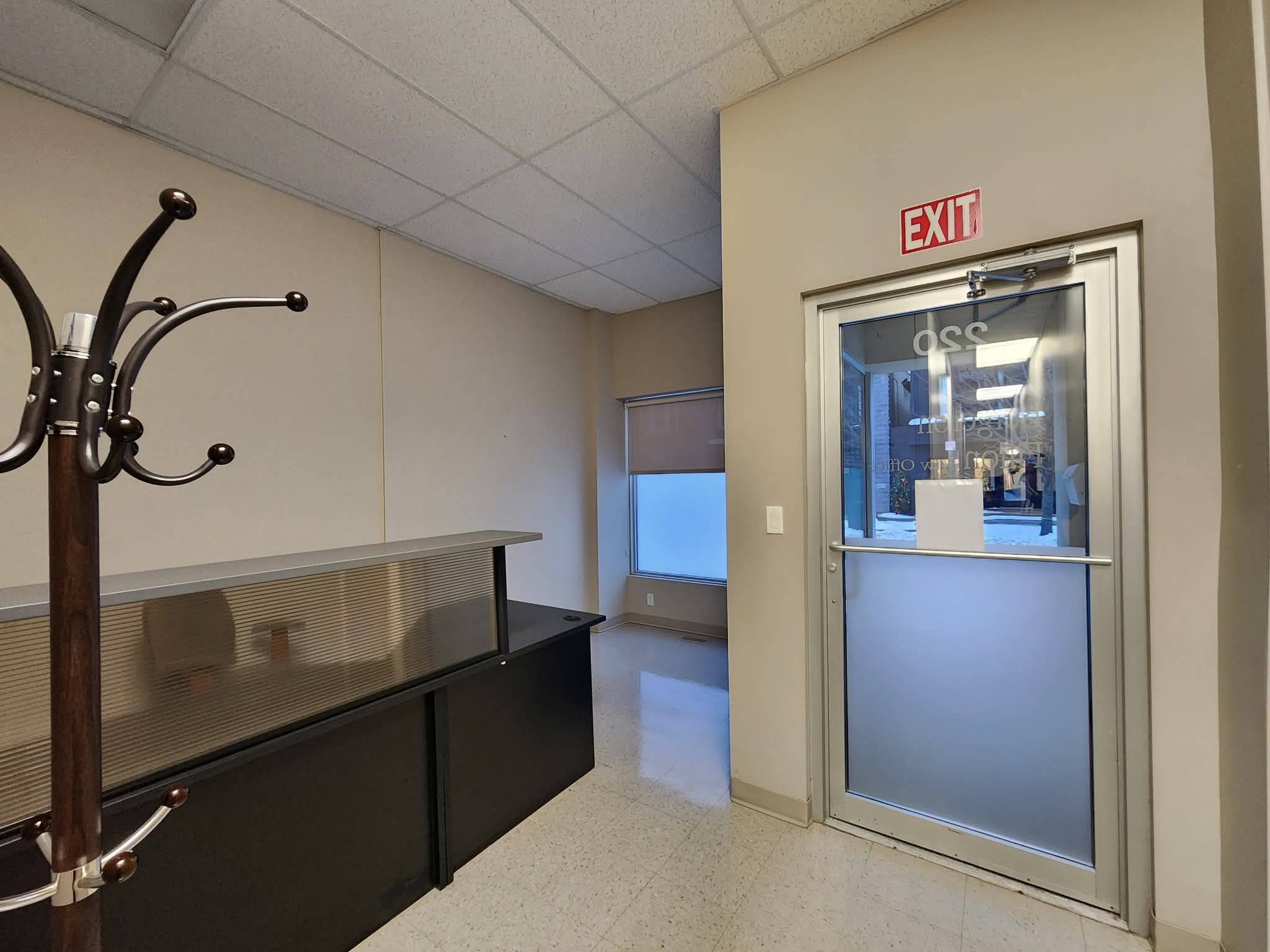 Cornwall, ON K6J 3P8,220 Pitt ST