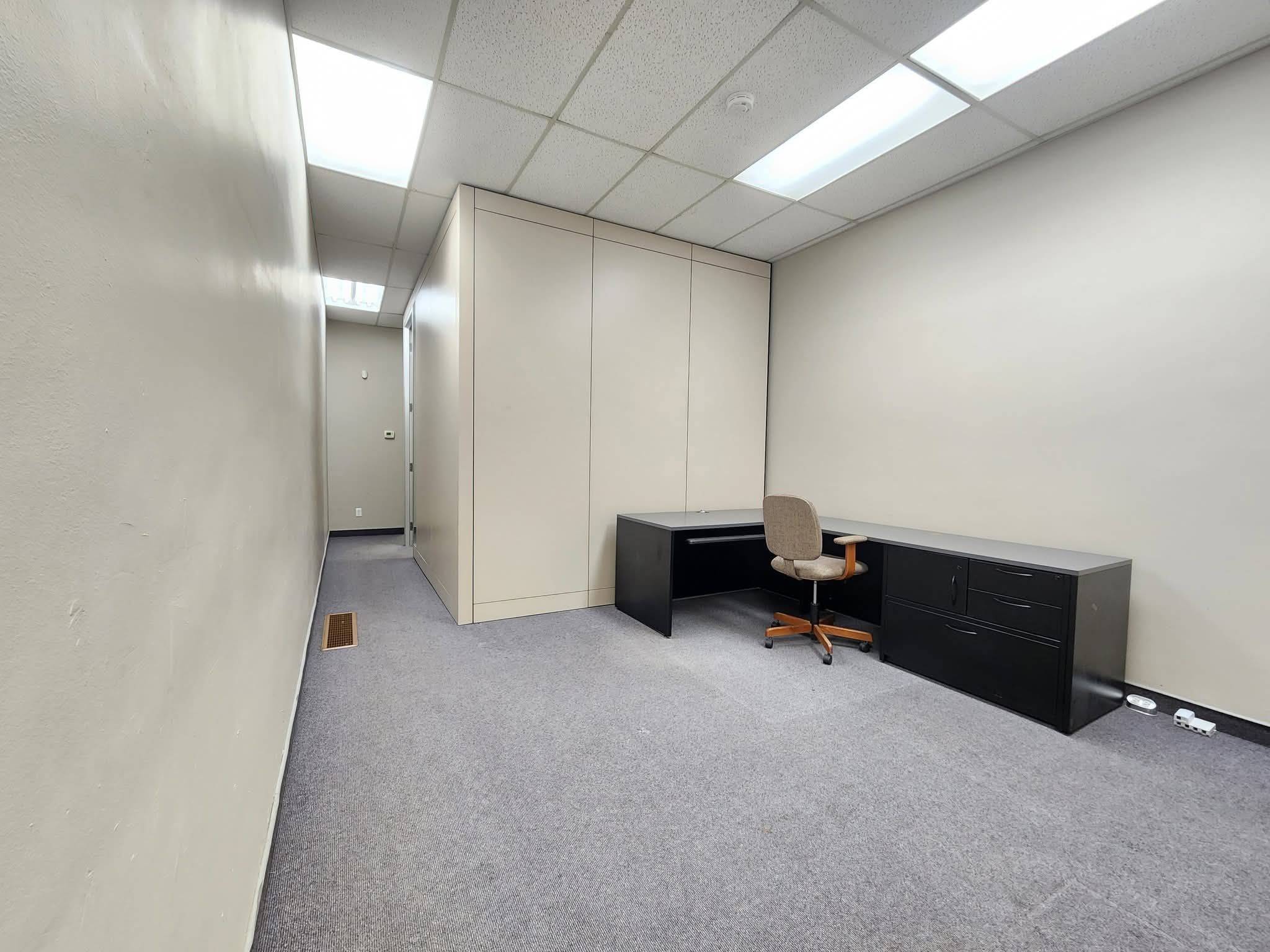 Cornwall, ON K6J 3P8,220 Pitt ST