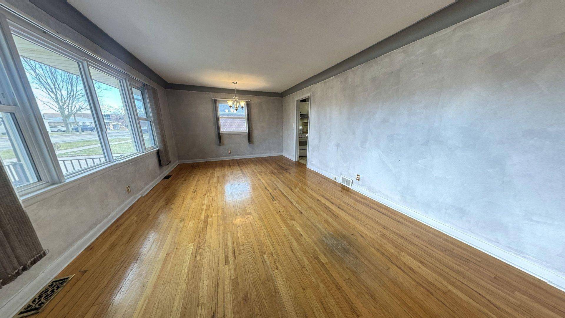 Essex, ON N8M 2V4,56 Stanley ST