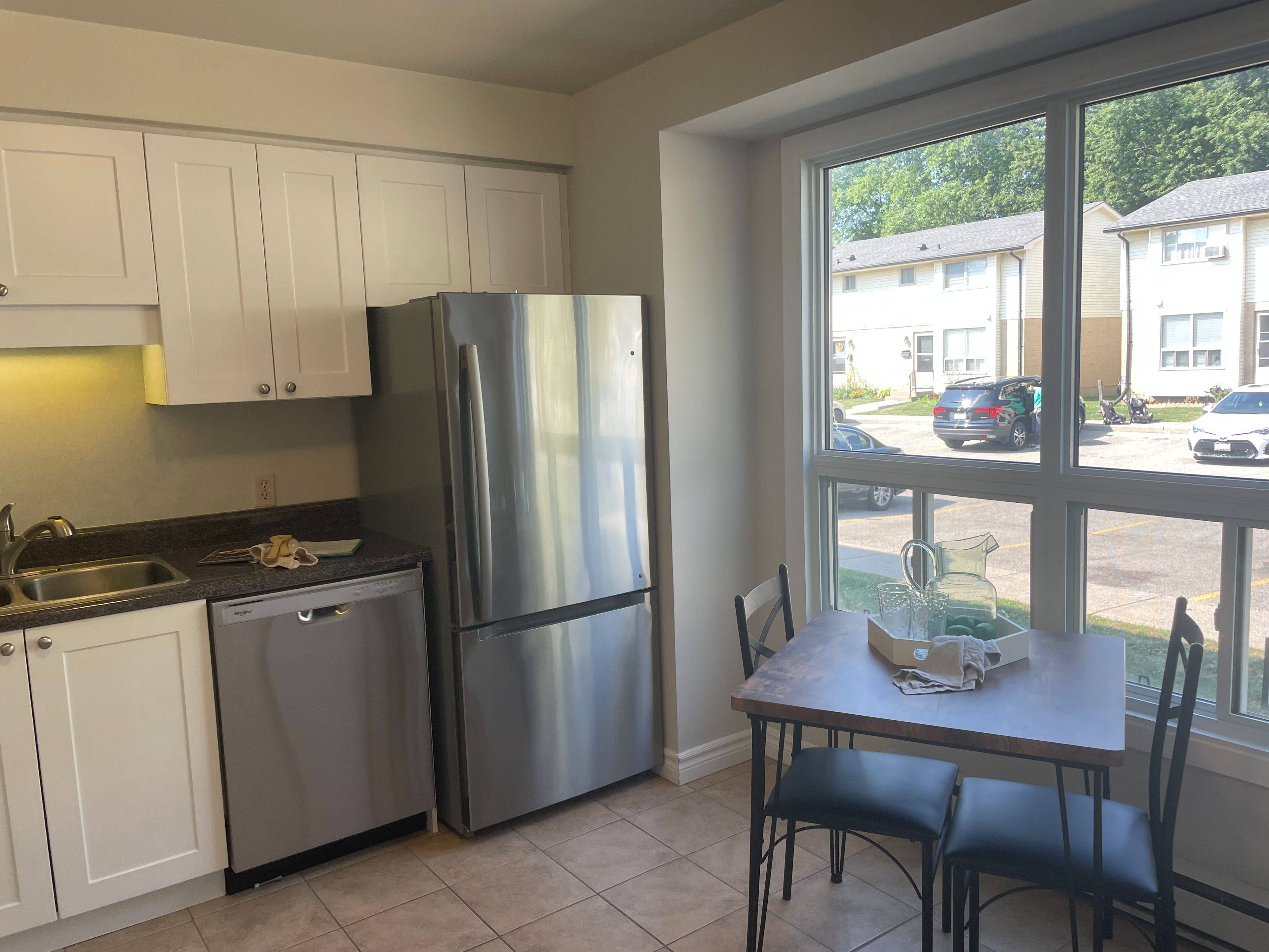 London South, ON N6J 4J3,135 BELMONT DR #67