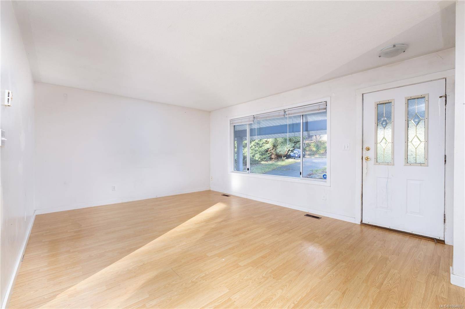 Campbell River, BC V9W 6E4,1526 Stag Rd