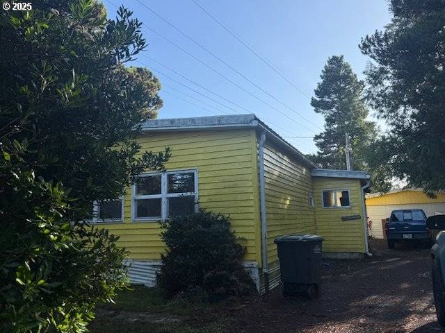 Waldport, OR 97394,1120 S CRESTLINE DR