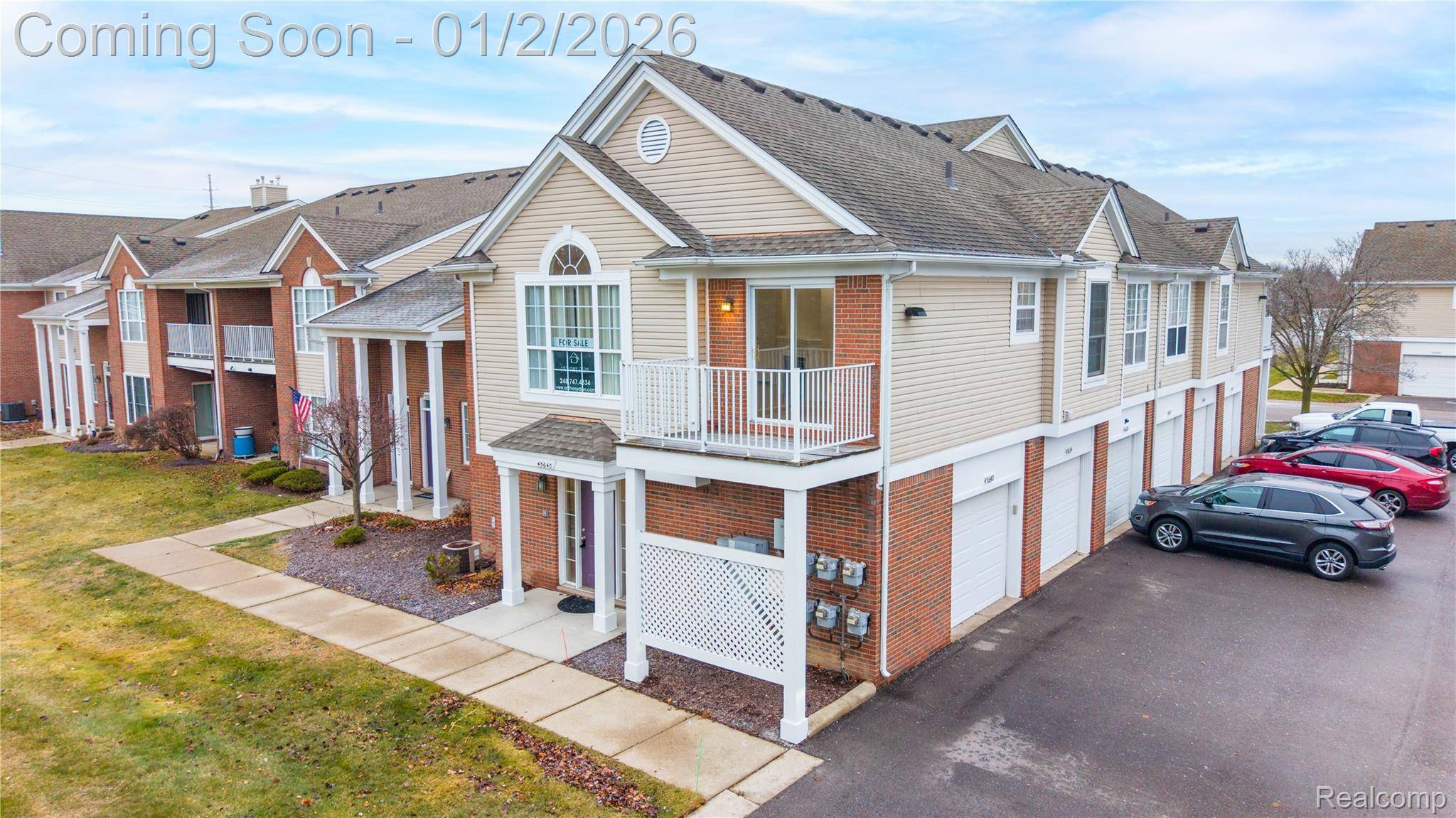 Macomb, MI 48044,45640 Warwick DR