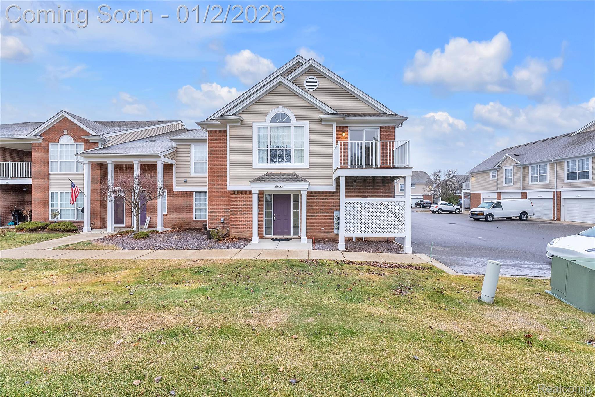 Macomb, MI 48044,45640 Warwick DR