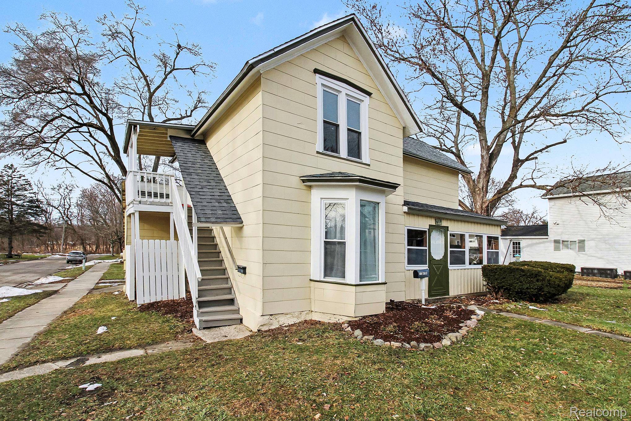 Holly, MI 48442,512 S Broad ST