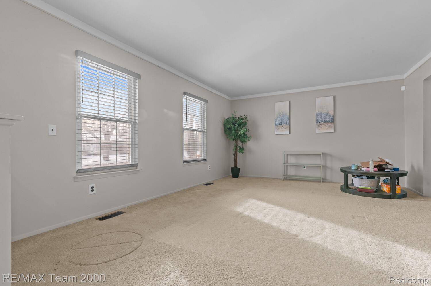 Westland, MI 48186,39234 Gloucester ST