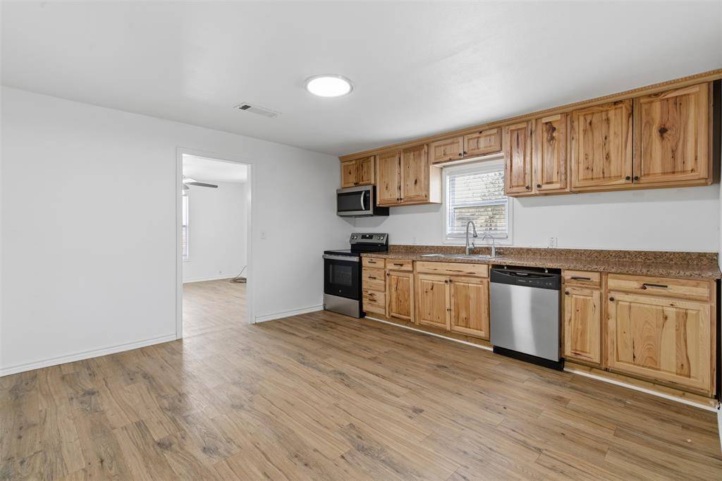 Denison, TX 75020,920 W Ford Street