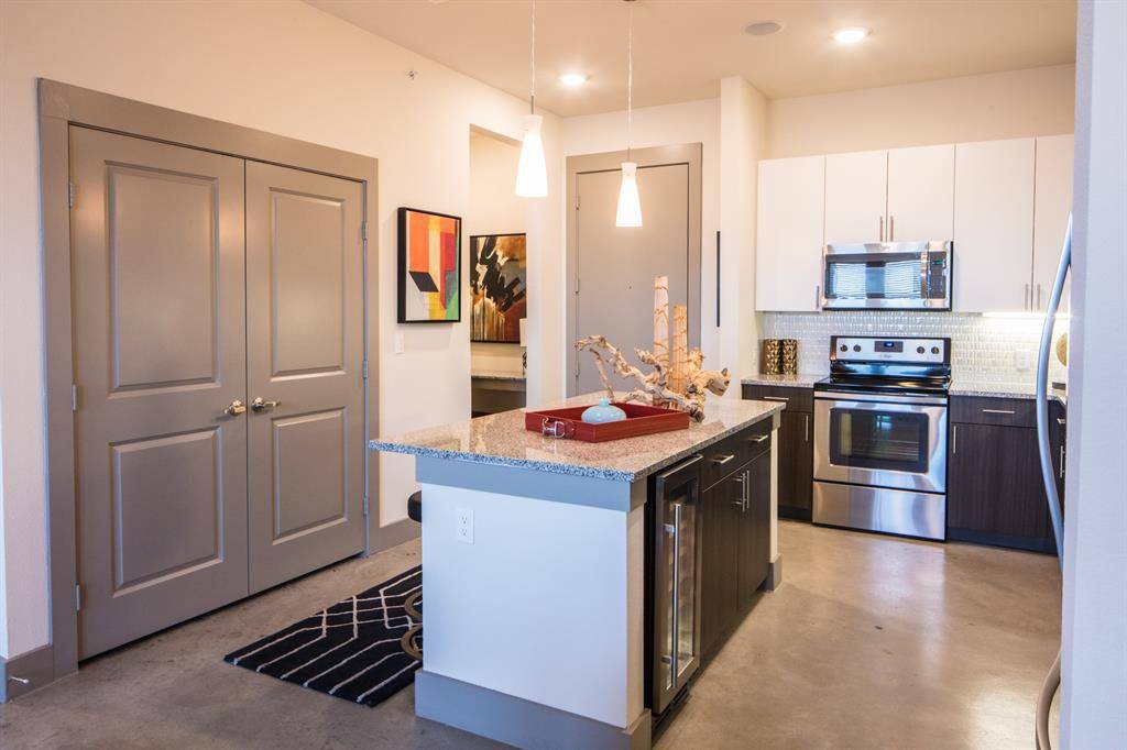 Dallas, TX 75214,2175 Tucker Street #2105