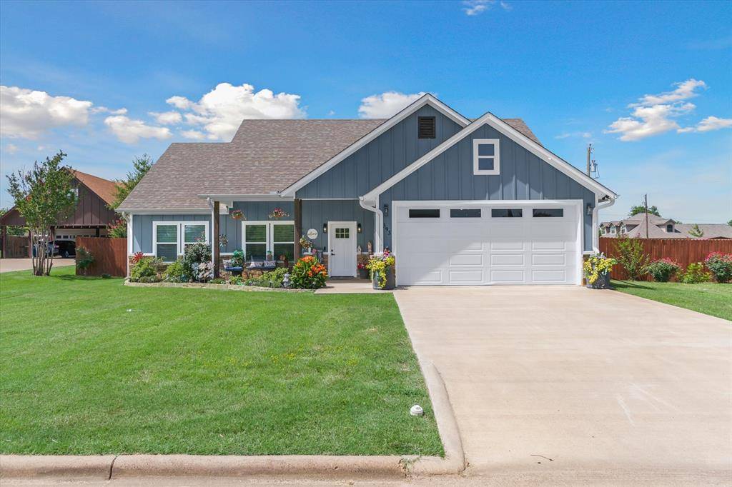 Van, TX 75790,393 E Pennsylvania Avenue