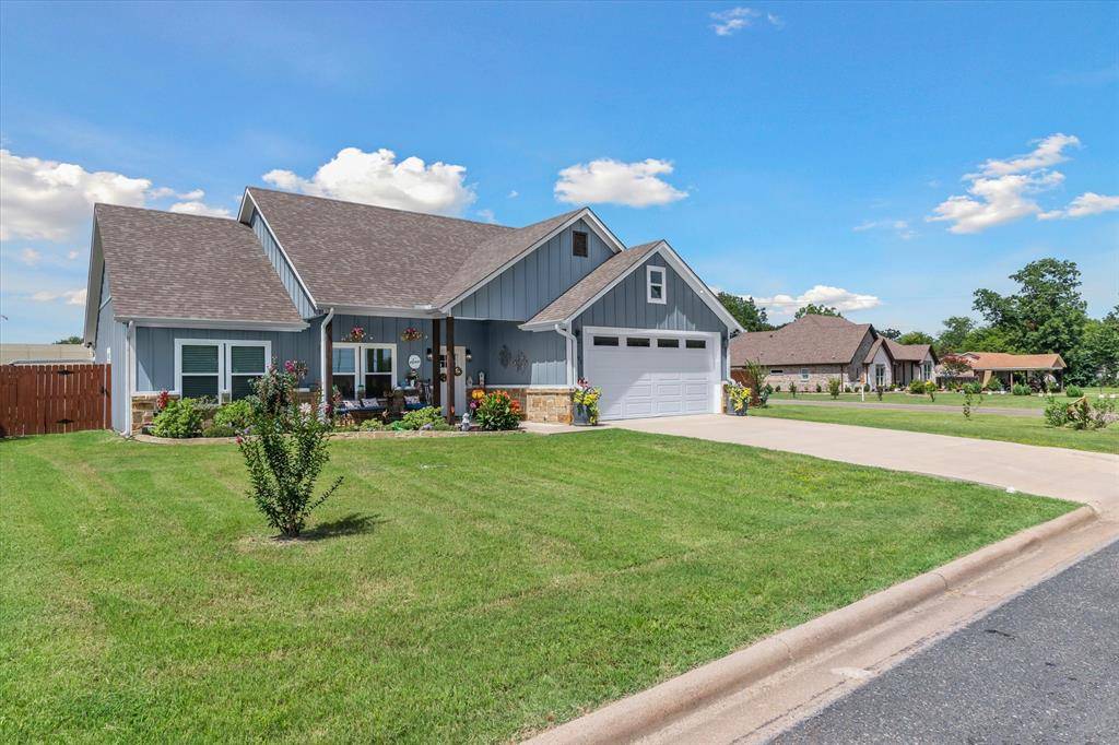 Van, TX 75790,393 E Pennsylvania Avenue